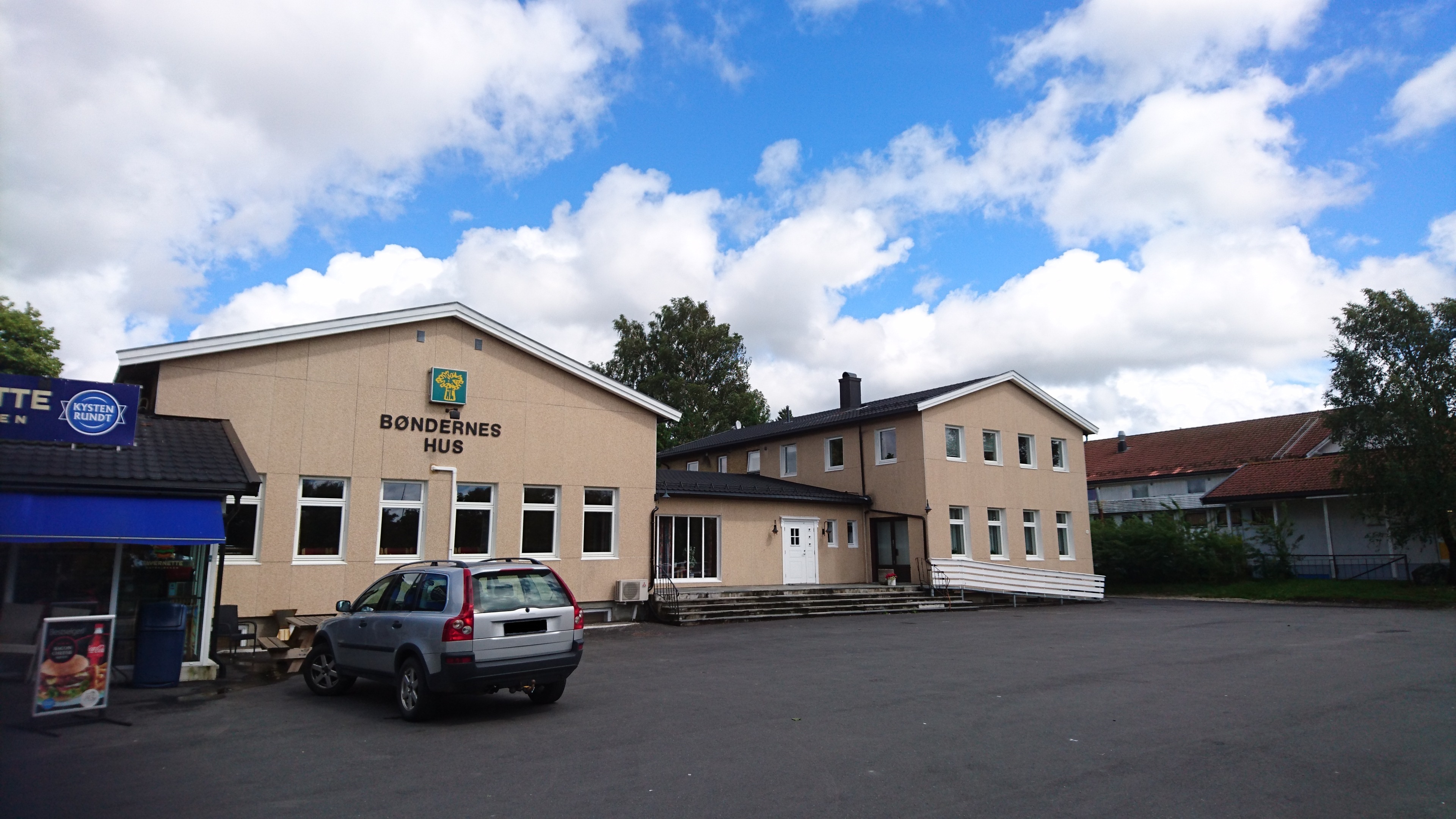 Bøndernes_hus_sett_fra_siden